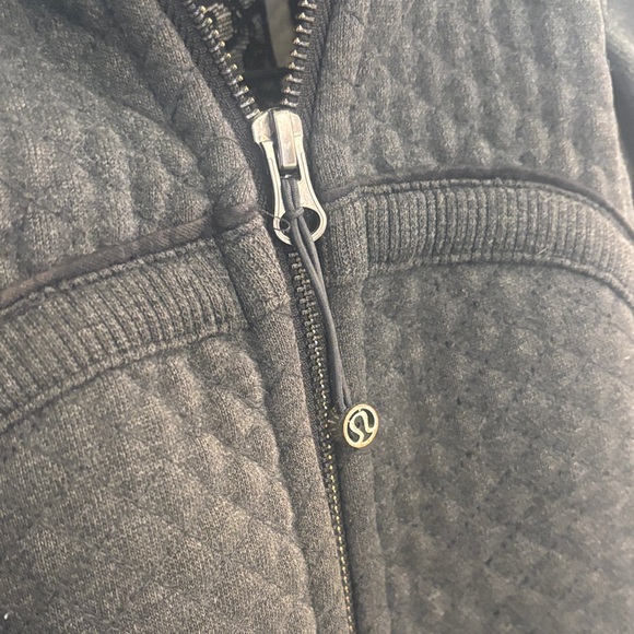 Special edition lululemon athletica grey jacket/ vest Size 10 GUC - Picture 8 of 10